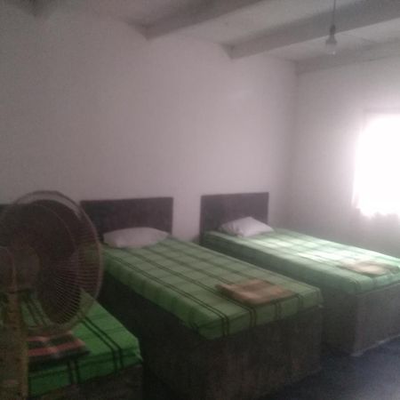 Sinharaja Hostel 114 Deniyaya Oda fotoğraf